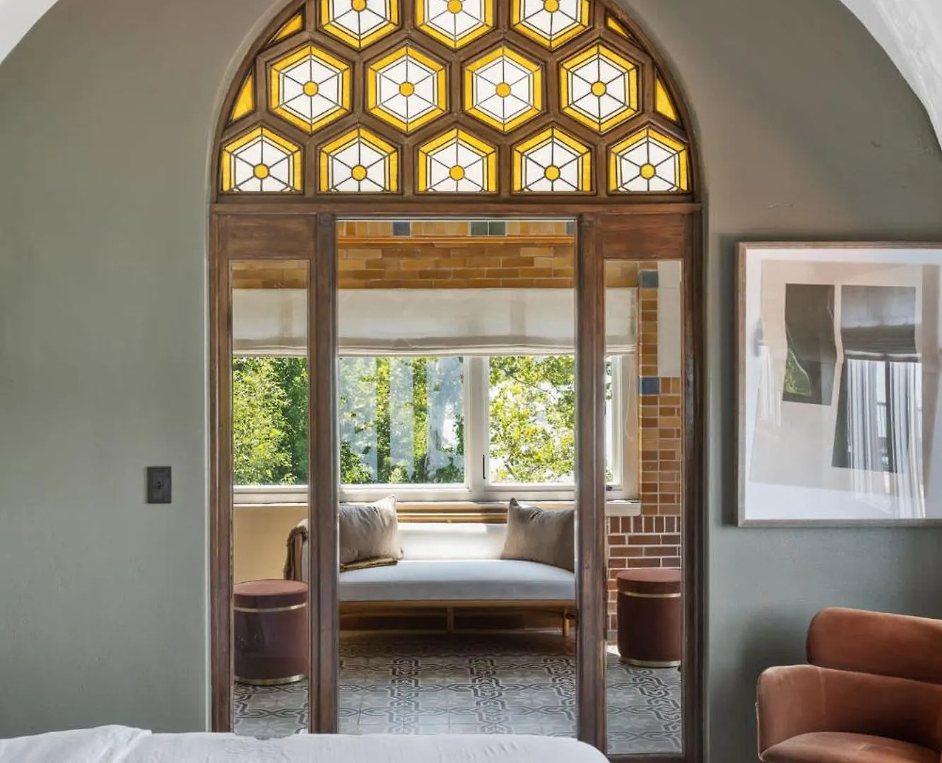 Holiday home Top-Floor Riverside Retreat Timeless Charm & Views Louisville